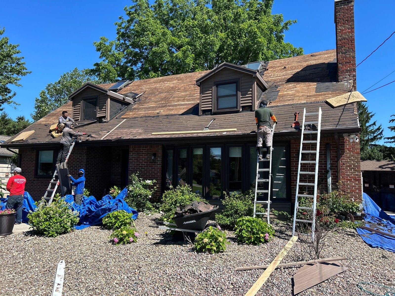 Roof crew at work